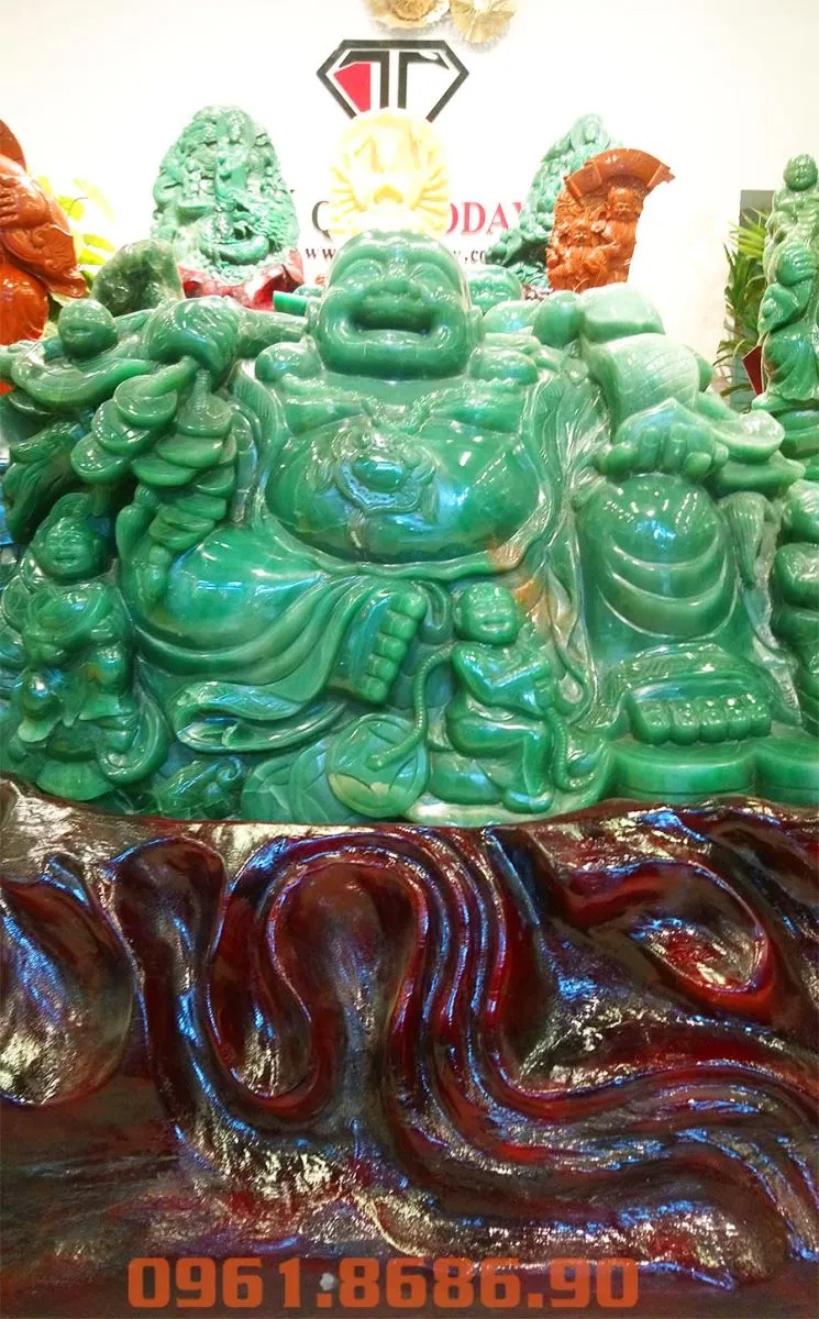 Tượng Phật Di Lặc bằng đá thạch anh xanh trong suốt