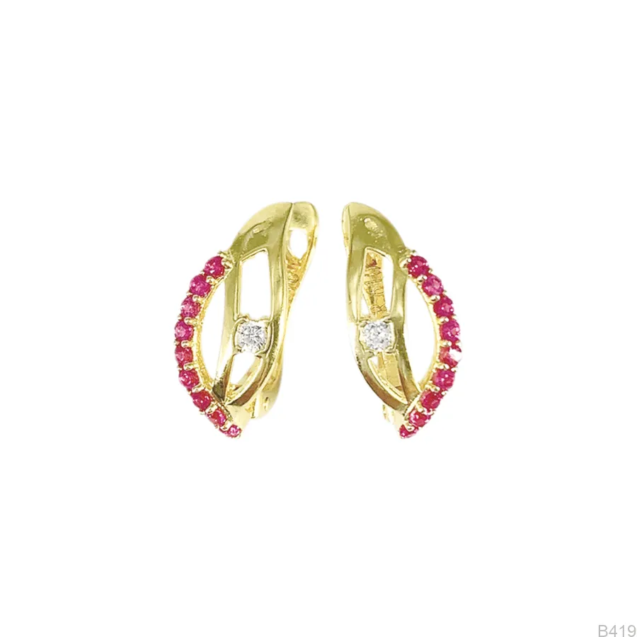 Bông tai vàng 18K thiết kế độc đáo cho người mệnh Hỏa