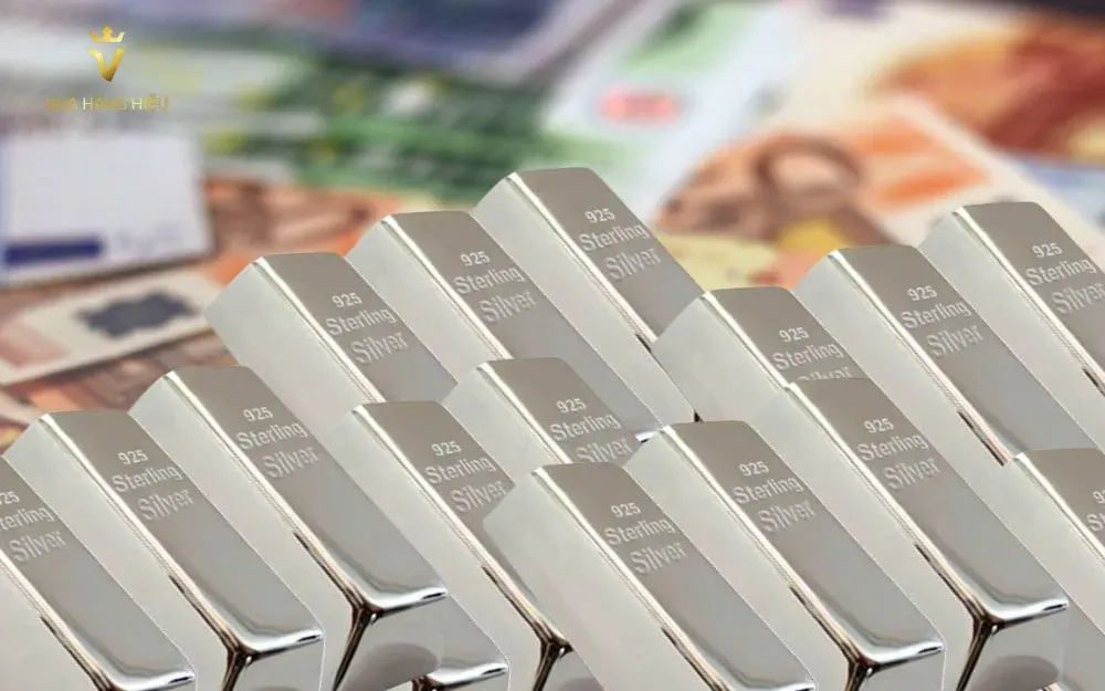 Giá mua lại bạc 925 thường thấp hơn nhiều so với giá mua ban đầu