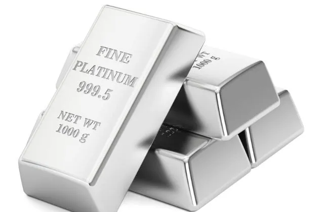 Bạch kim là kim loại quý hiếm với màu trắng xám tự nhiên