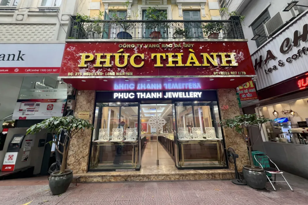 Trang sức vàng bạc đá quý được chế tác tinh xảo tại Phúc Thành