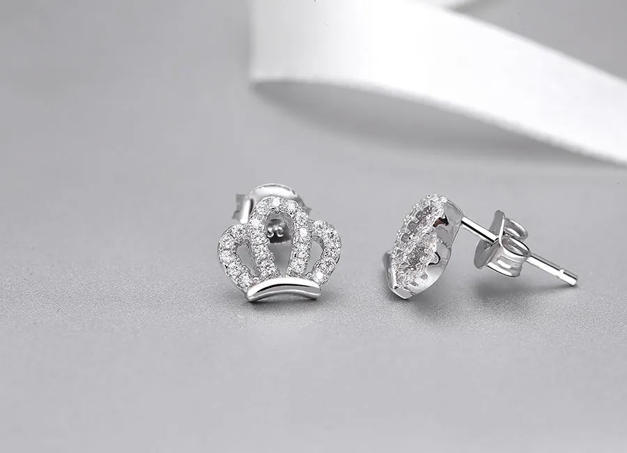 Mẫu bông tai giúp bạn gái toát lên vẻ đẹp toàn mỹ nhất