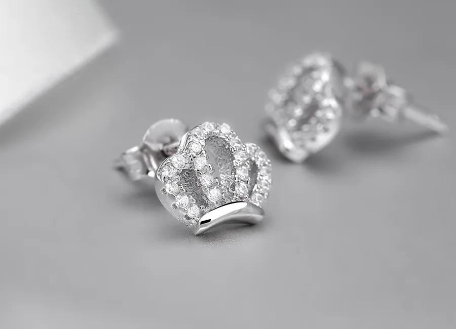 Bạn có thể từ chối trước phụ kiện trang sức tinh xảo này hay không?