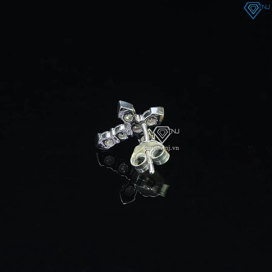 Bông tai thánh giá nam với thiết kế tinh xảo