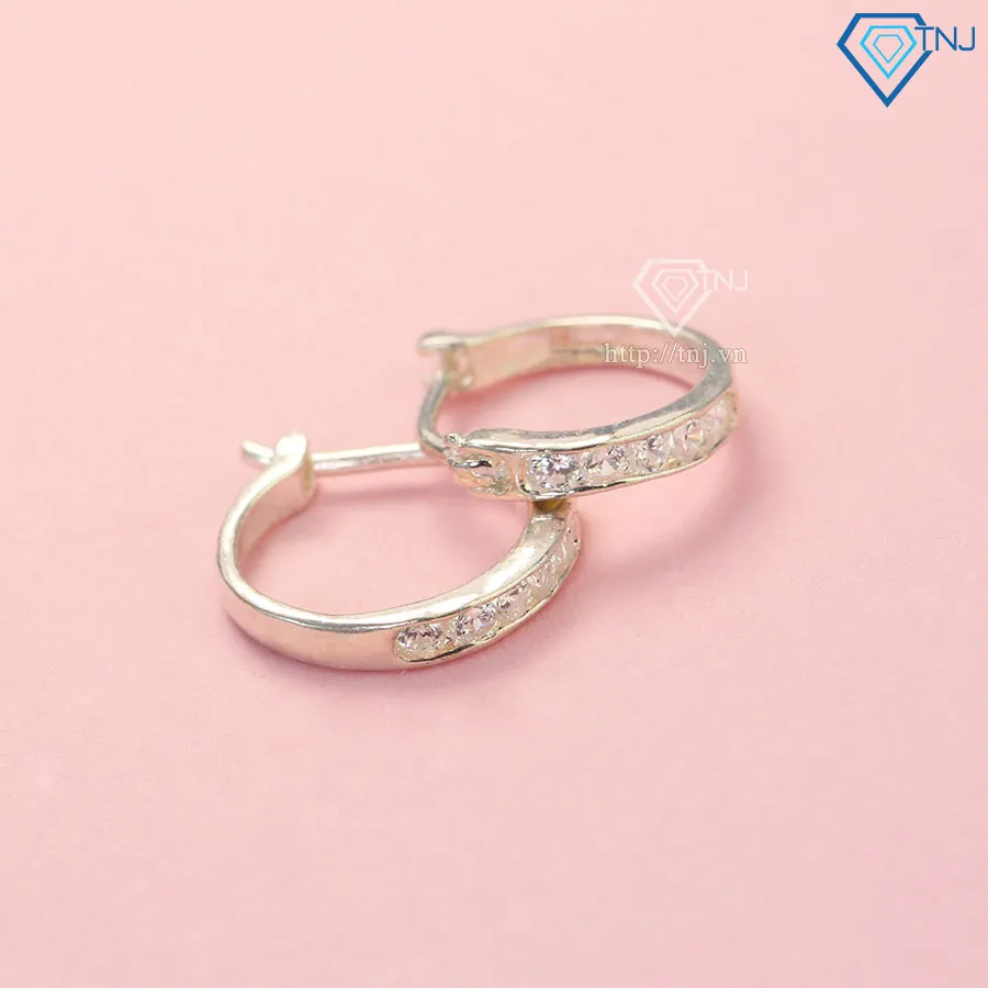 Chi tiết chất liệu bạc ta nguyên chất của bông tai BTT0006