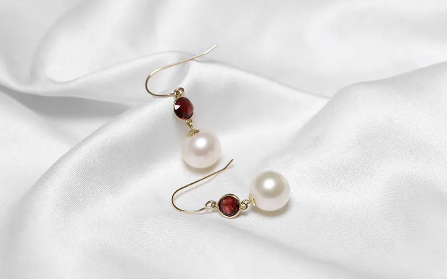 ý nghĩa phong thủy bông tai swarovski