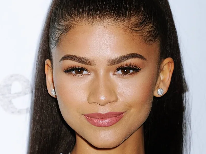 Khuyên tai nhỏ không hợp với mặt trái tim