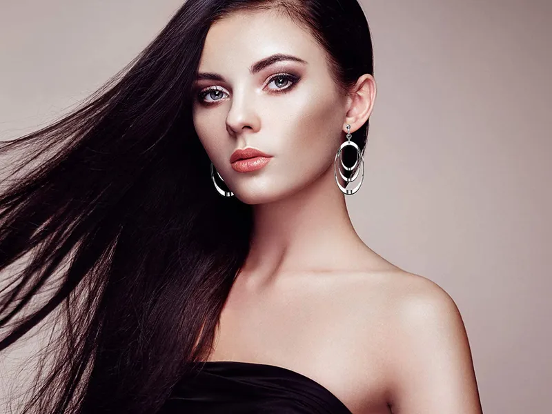 Bông tai cho tóc thẳng