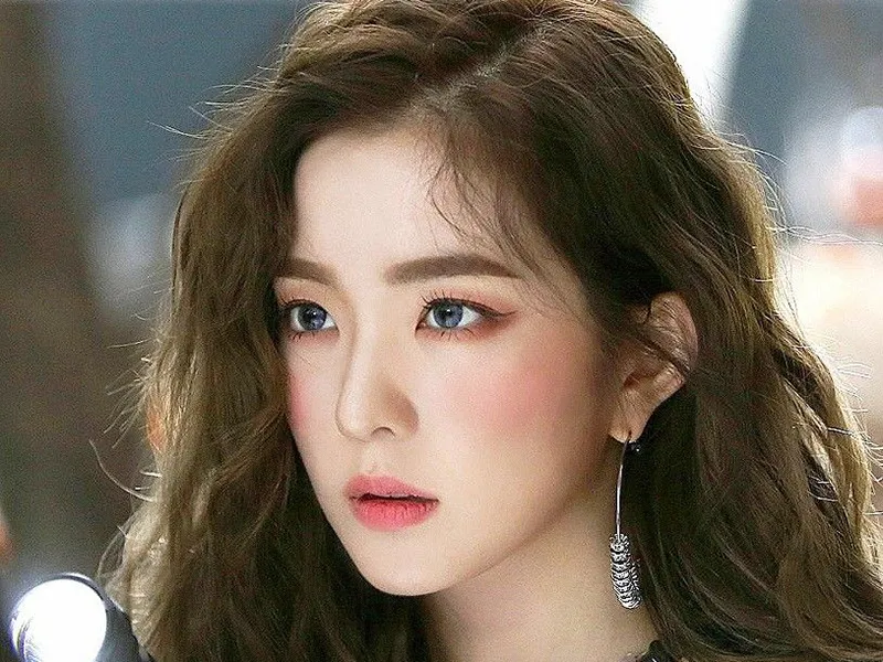 Bông tai cho tóc xoăn