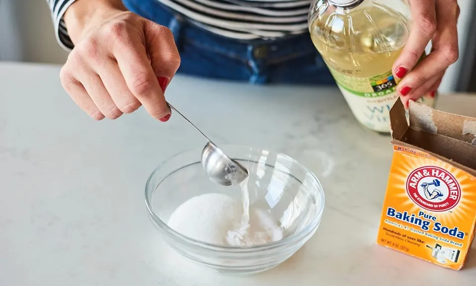 Rượu trắng có khả năng làm sạch và khử trùng tốt