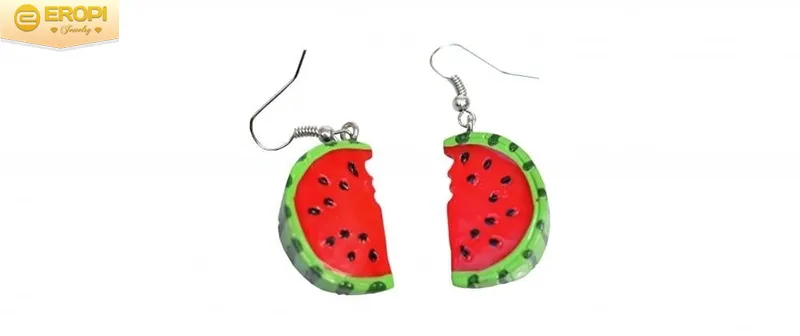 Bông tai dưa hấu với thiết kế miếng dưa đỏ tươi và hạt đen chân thực