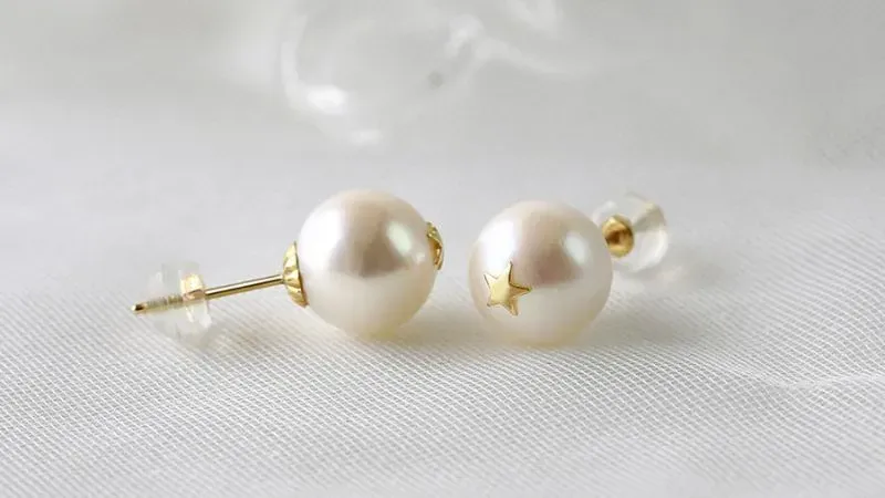 Bông tai vàng 18K dạng nụ ngọc trai mang vẻ đẹp cổ điển, sang trọng