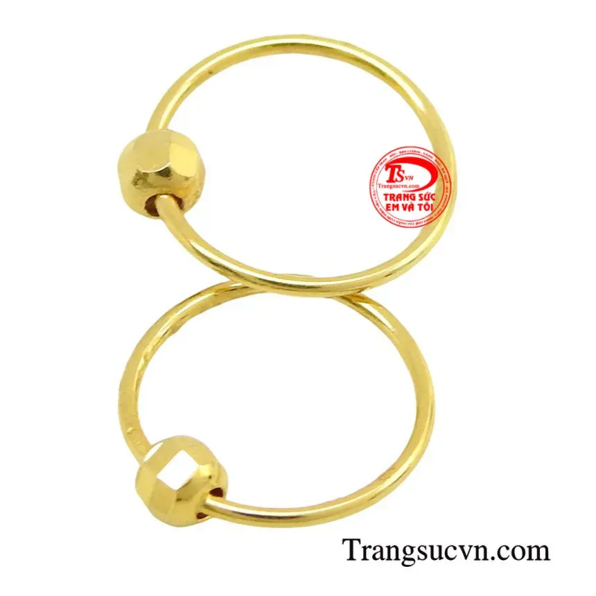 Cận cảnh bề mặt vàng tây được xử lý hoàn thiện