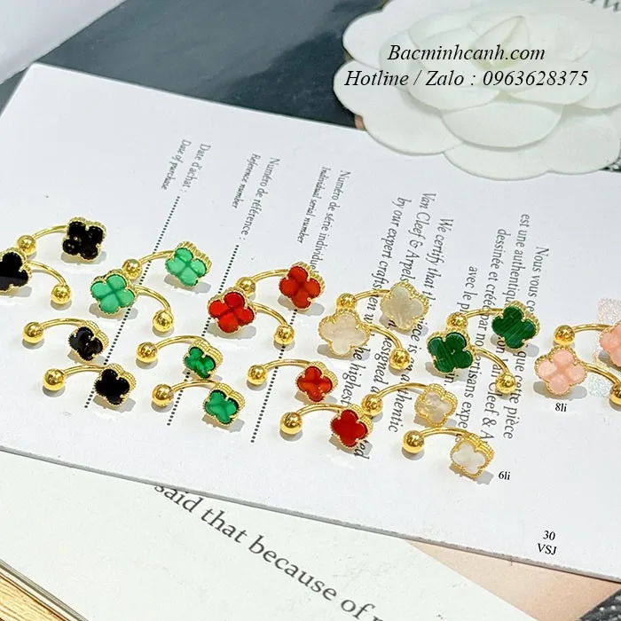 Khuyên tai cỏ 4 lá cong chốt ren vặn vàng 10k với thiết kế tinh xảo