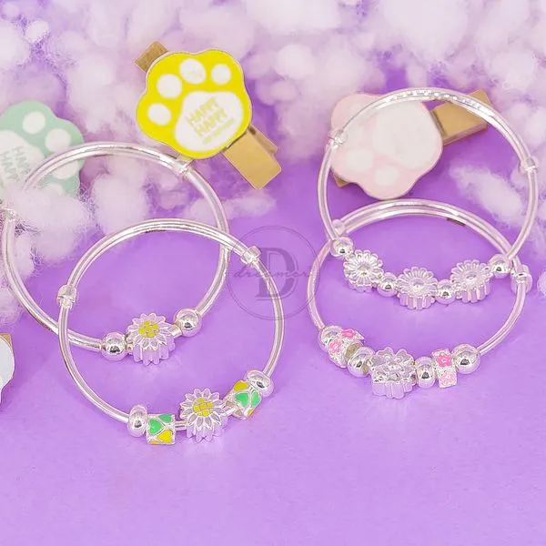 Bạc 999 nguyên chất với độ sáng bóng tự nhiên đặc trưng