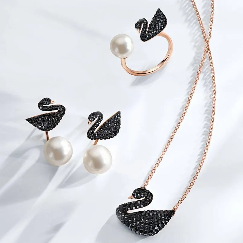 Dây chuyền thiên nga Swarovski màu xanh sapphire