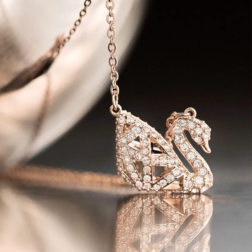 Dây chuyền thiên nga Swarovski đa sắc màu
