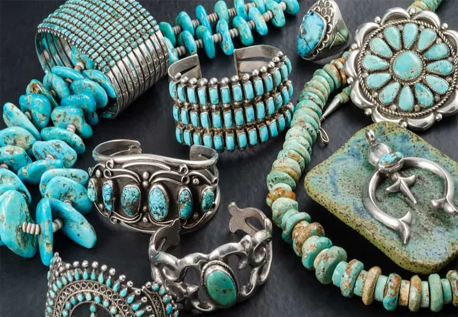 Trang sức lam ngọc truyền thống được chế tác tinh xảo