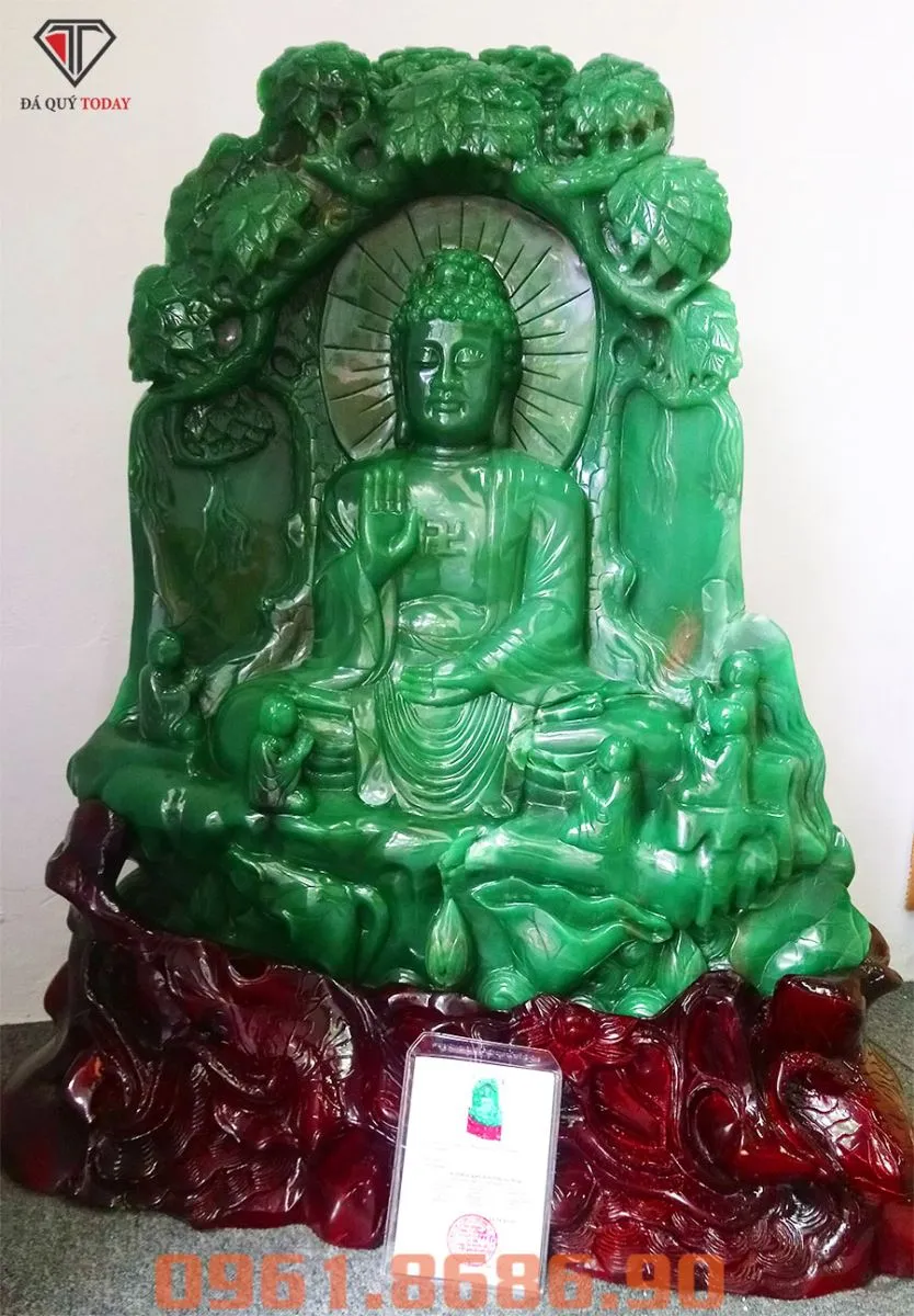 Tượng Phật A Di Đà thuyết pháp bằng đá thạch anh xanh
