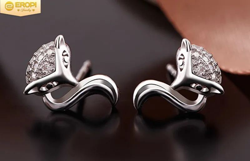 Bông tai hồ ly với mặt hồ ly đáng yêu và vòng tròn nhỏ xinh