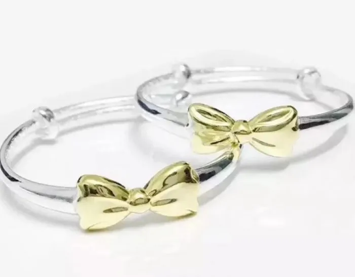 Vòng bạc trẻ em đính nơ xinh xắn cho bé gái